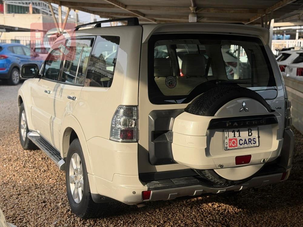 ميتسوبيشي باجيرو